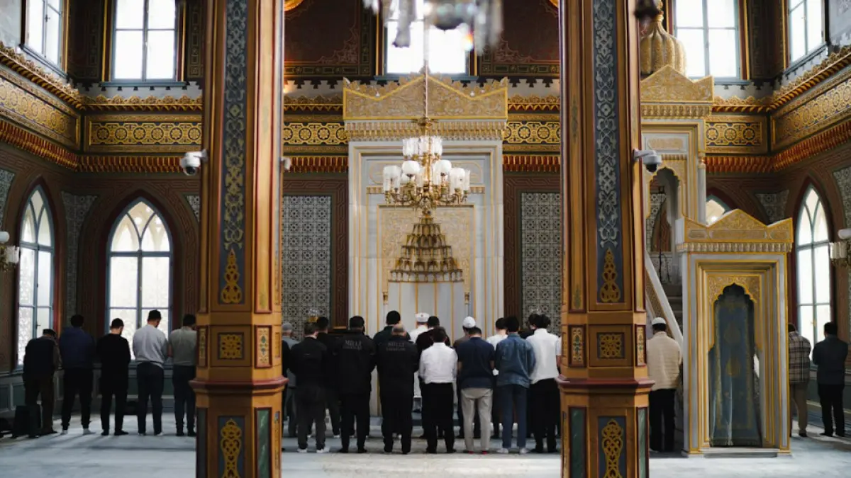 Ilustrasi jadwal sholat (Pexels)
