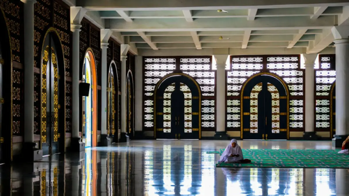 Ilustrasi jadwal sholat (Pexels)