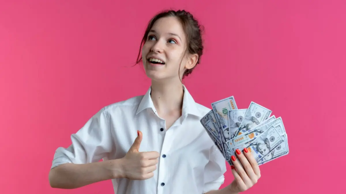 Ilustasi shio yang sumber rezekinya diprediksi bakal melonjak tajam (Magnific)