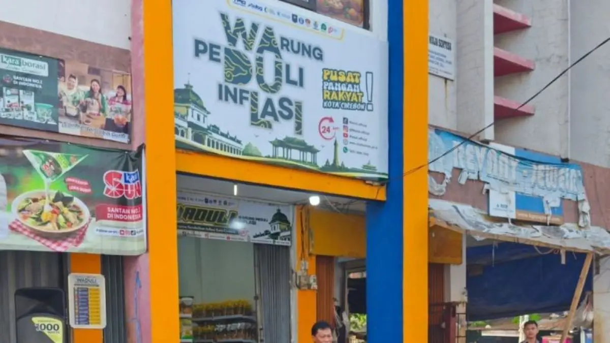 Kondisi gerai Waduli di Pasar Jagasatru Kota Cirebon, Jumat (12/6). (Fathnur Rohman/Antara)