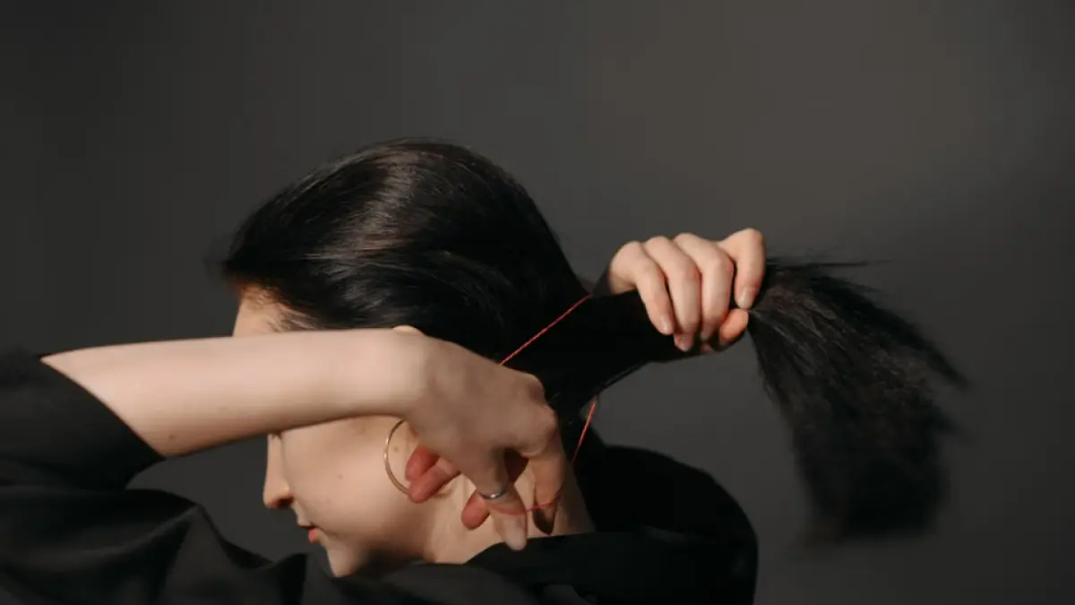 Ilustrasi mencegah rambut rontok (Pexels)