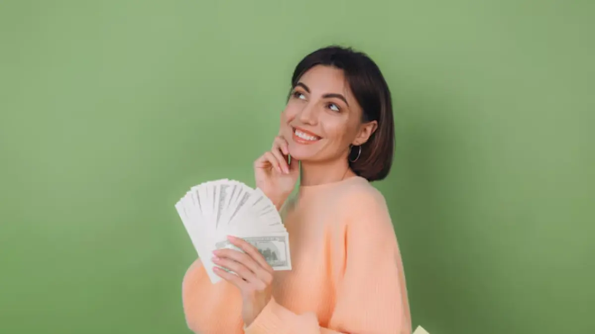 Ilustrasi weton yang diprediksi membawa kelimpahan rezeki seumur hidup (Magnific)