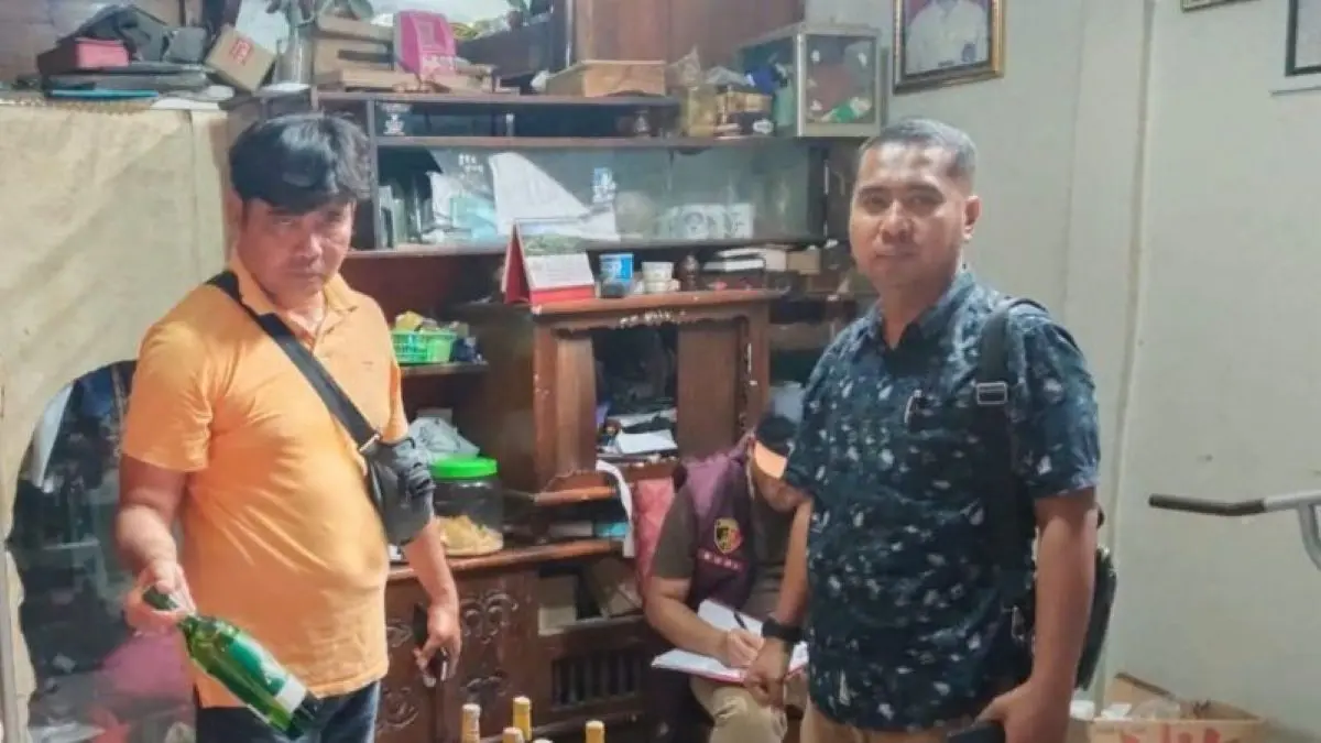 Polresta Cirebon saat melaksanakan operasi pekat di Cirebon, Sabtu (8/8). (Polresta Cirebon/Antara)