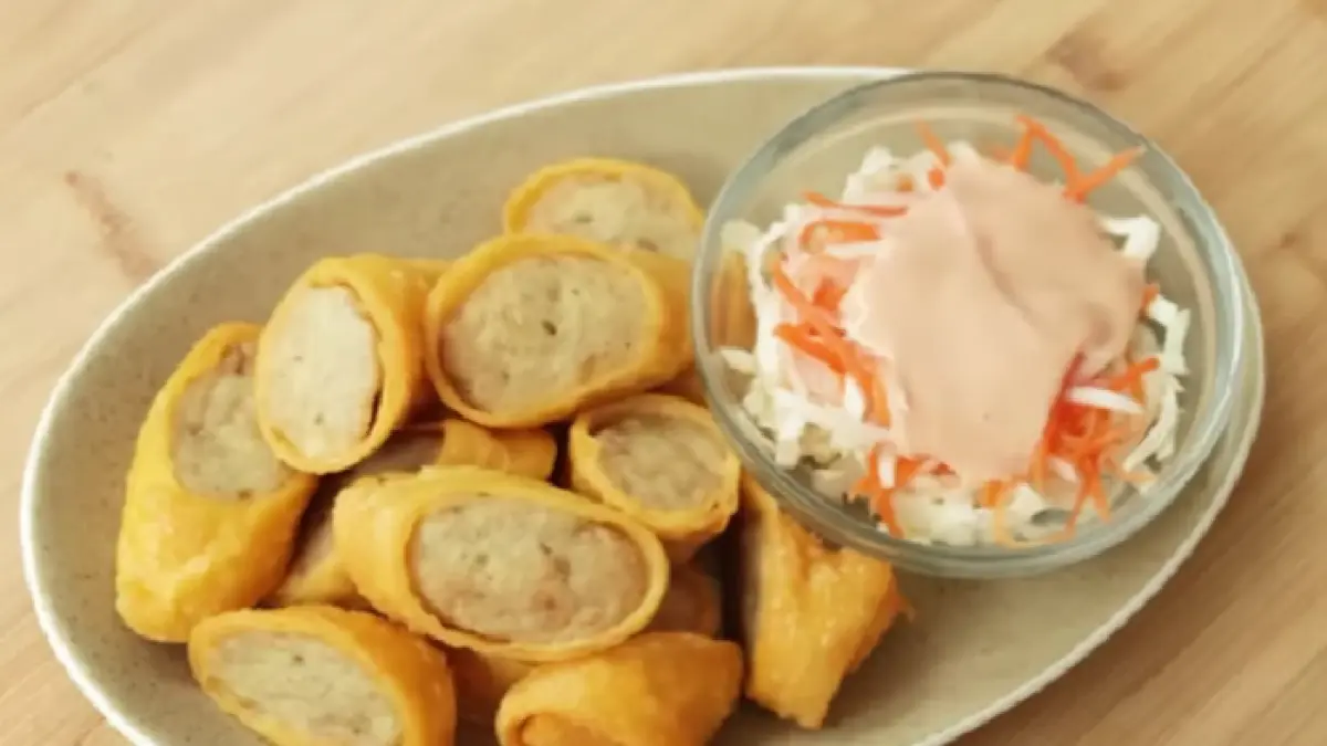 Resep egg chicken roll (YouTube Devina Hermawan)