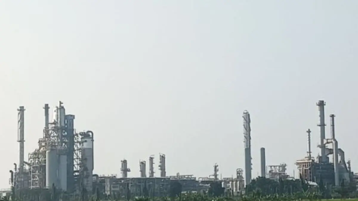Kilang Balongan, Indramayu. (Fathnur Rohman/Antara)