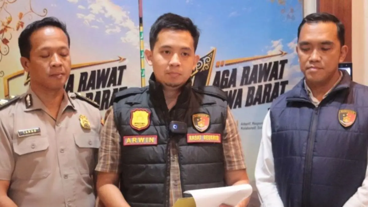 Kepala Satreskrim Polres Indramayu AKP Muchammad Arwin Bachar (tengah). (Polres Indramayu/Antara)