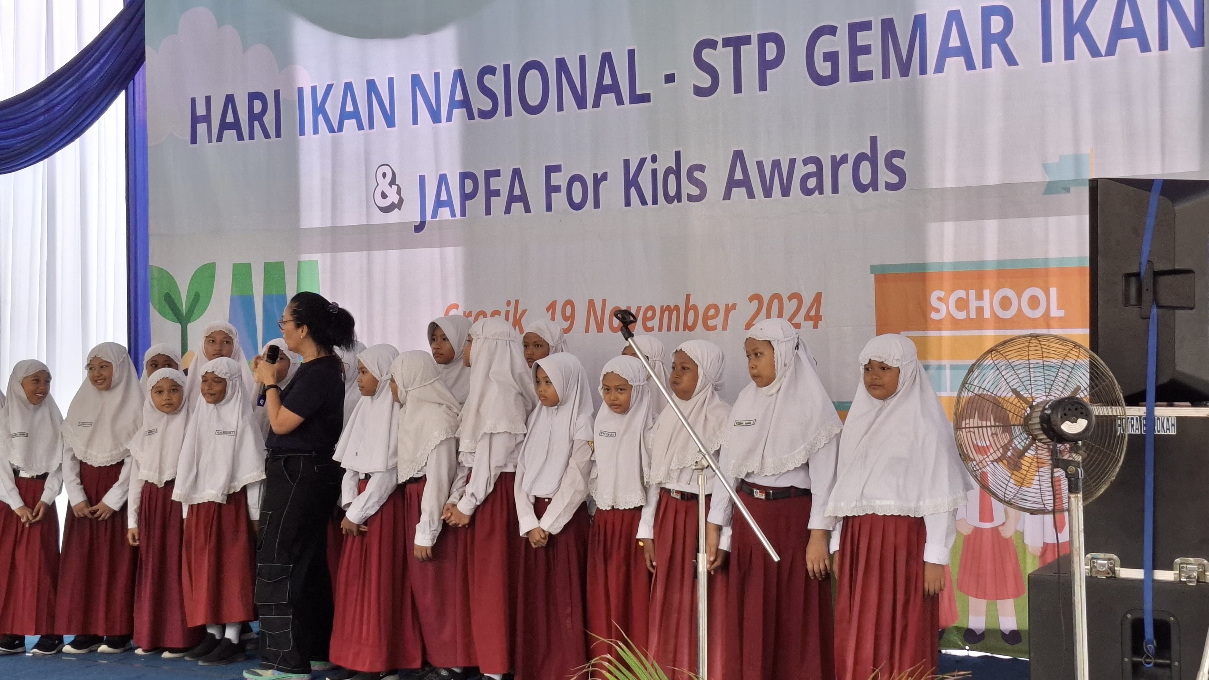 JAPFA for Kids Awards melakukan kampanye gemar ikan (Gerakan Memasyarakatkan Makan Ikan).