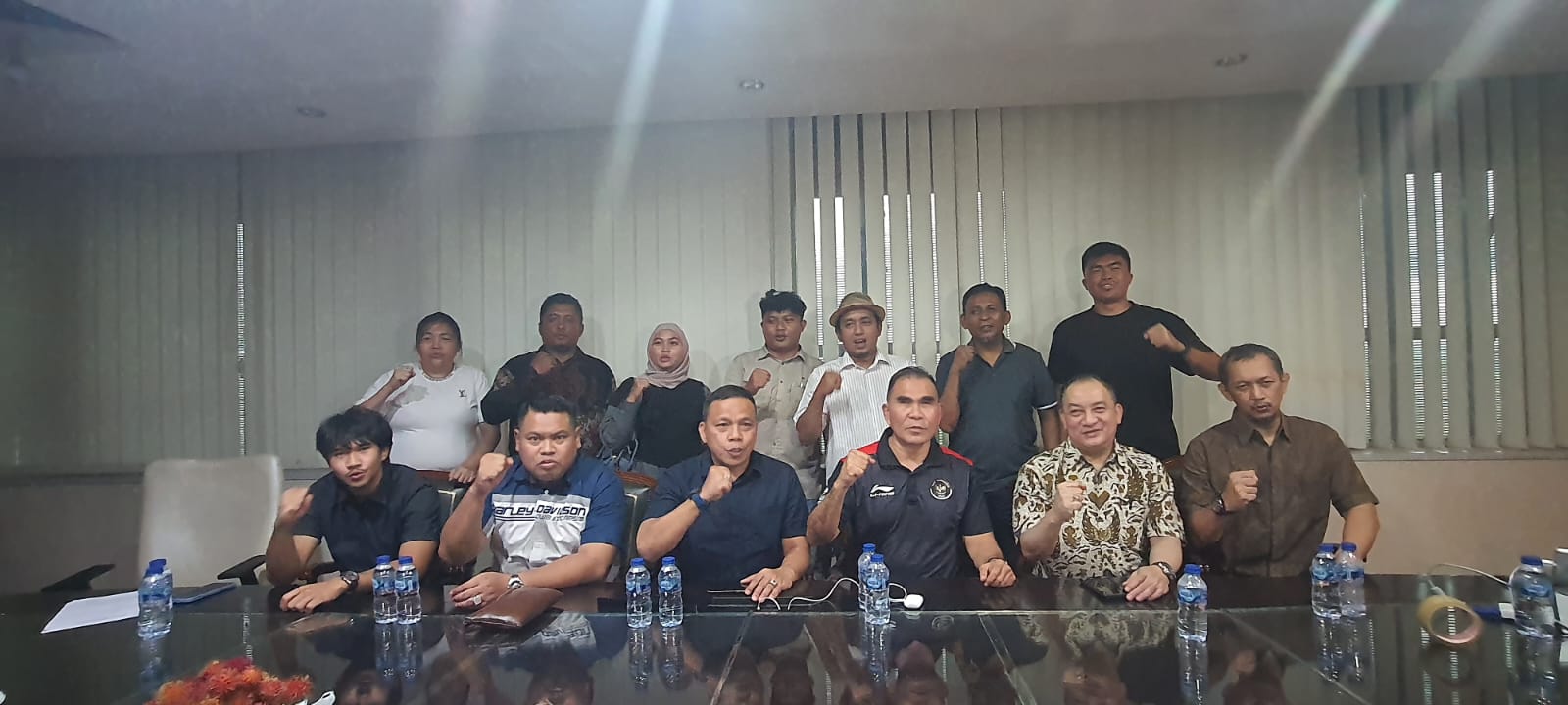 Pengurus Besar Federasi Kun Khmer Indonesia (PB FKKI) berfoto bersama.