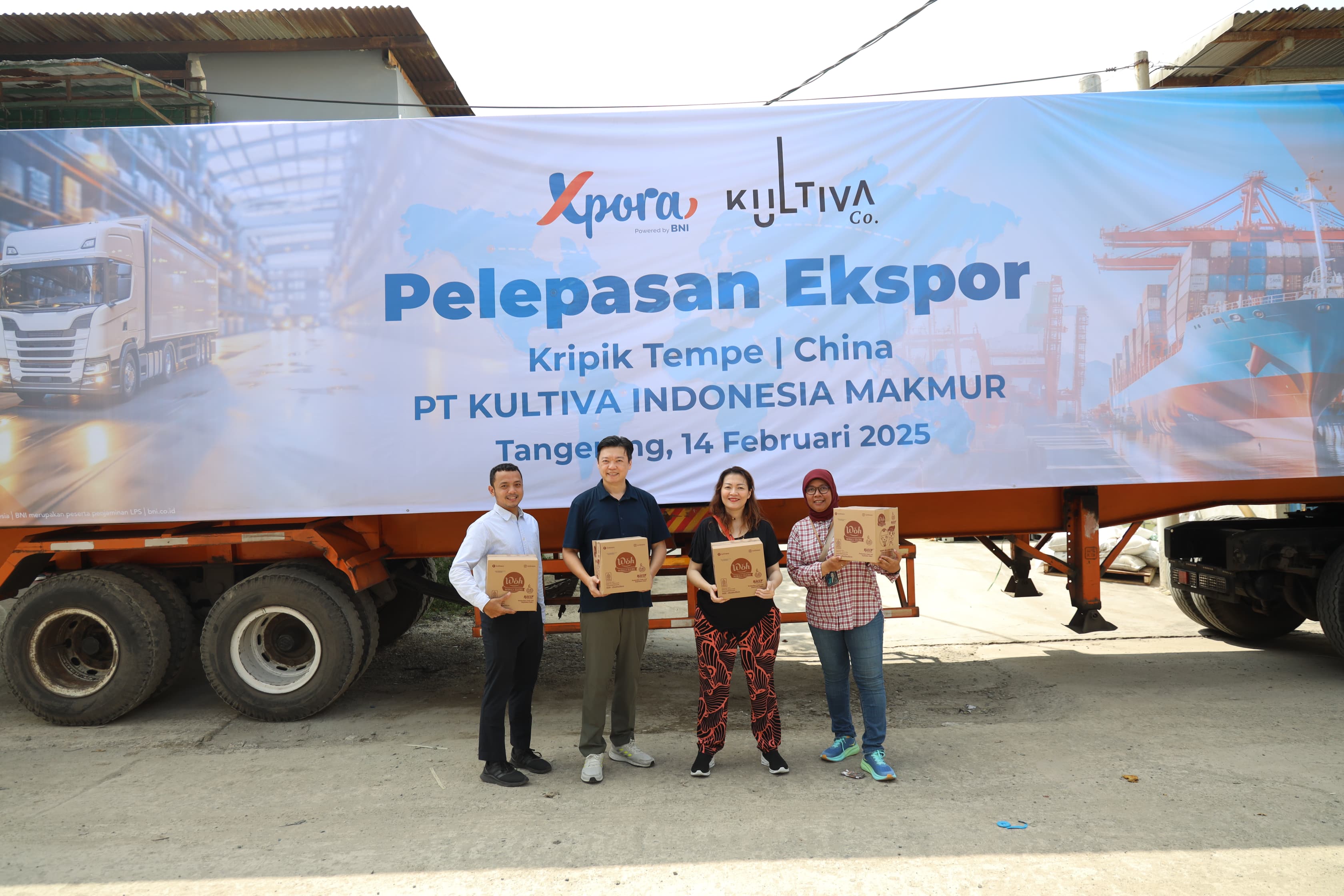 BNI kembali mendorong UKM Indonesia meraih pasar global. Produsen camilan keripik tempe, Kultiva Co, menjadi salah satu UKM yang mengikuti program Xpora hingga meraih pembeli dari China..