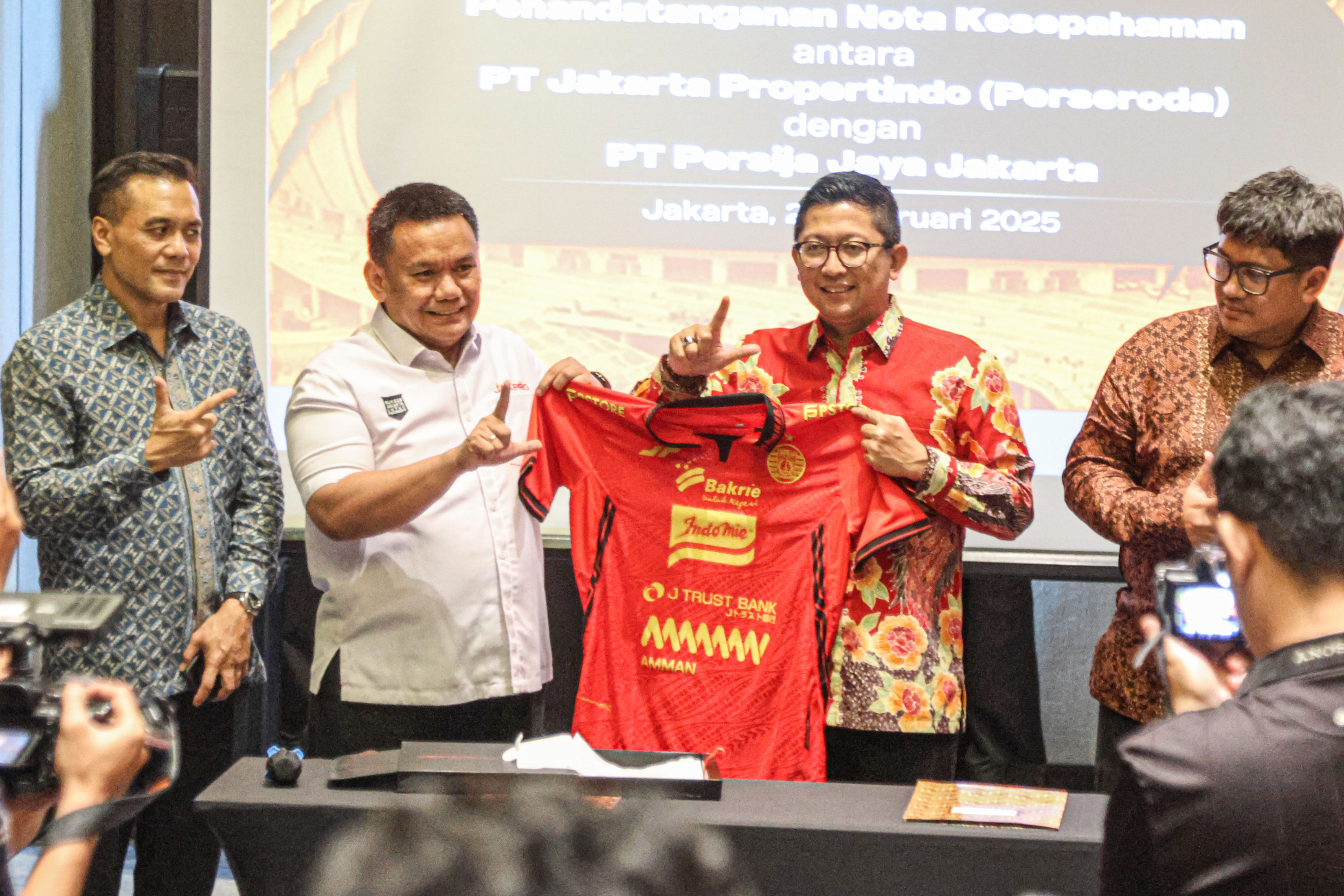 PT Jakpro-PT Persija Jaya Jakarta Tanda Tangani MoU, JIS Bakal Jadi Rumah Persija 