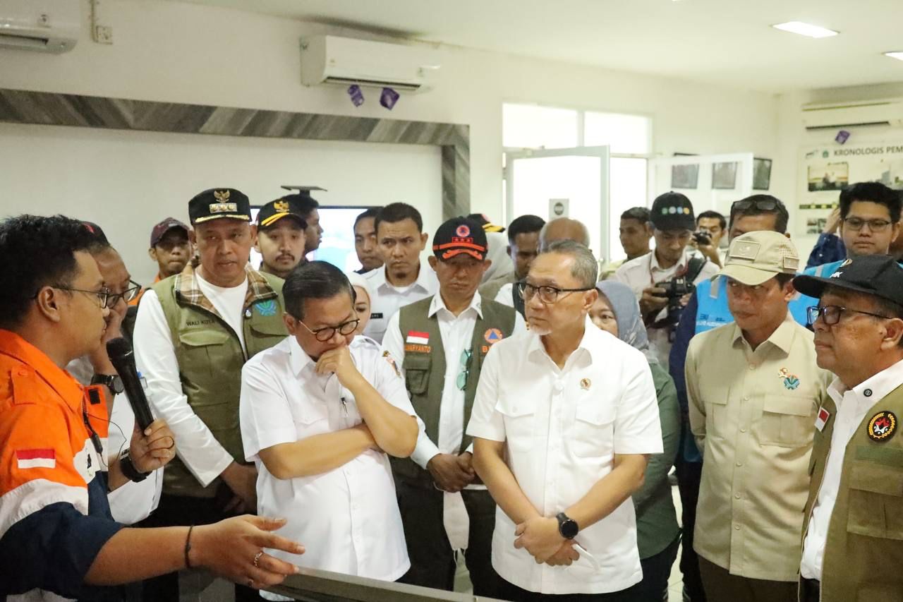 Wali Kota Bekasi Tri Adhianto Siap Atasi Sampah dan Banjir