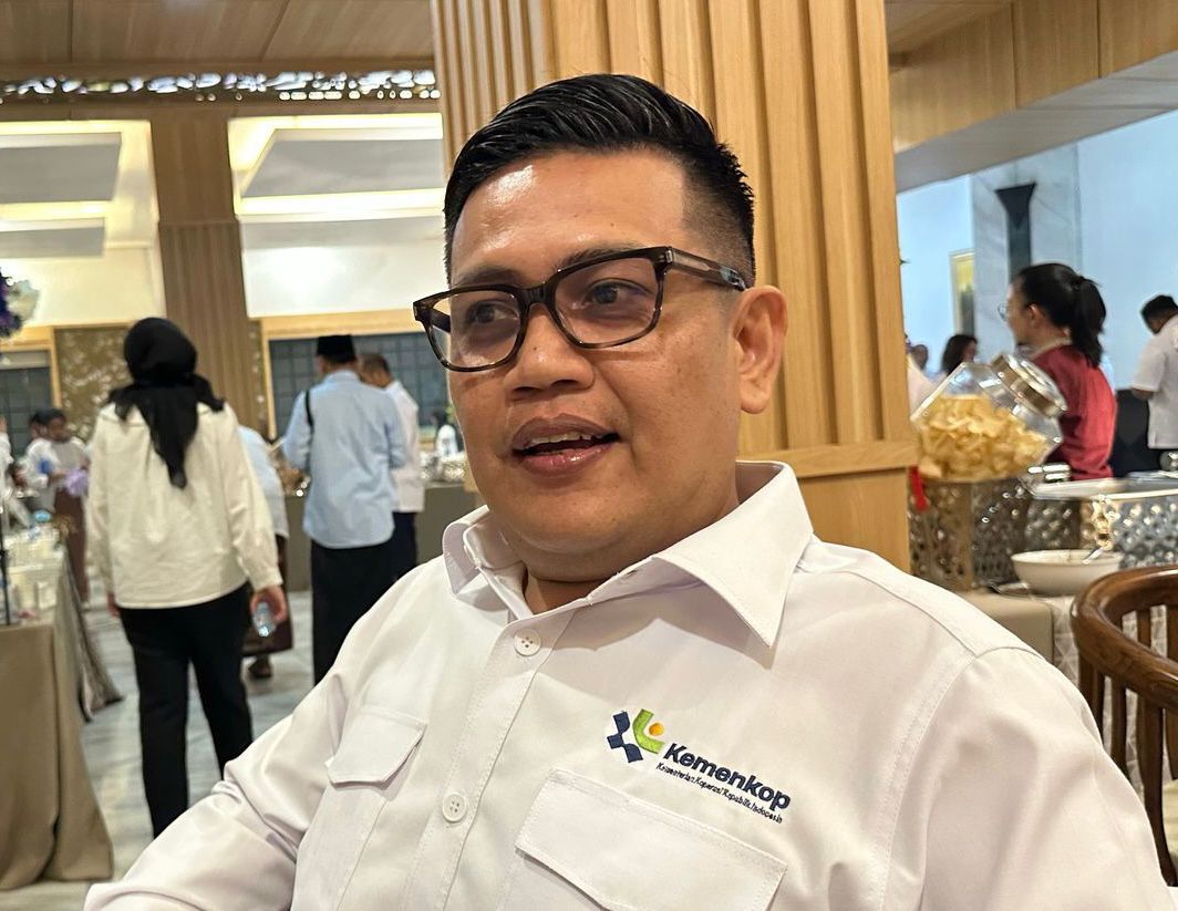 Deputi Pengembangan Usaha Koperasi Kemenkop RI, Panel Barus