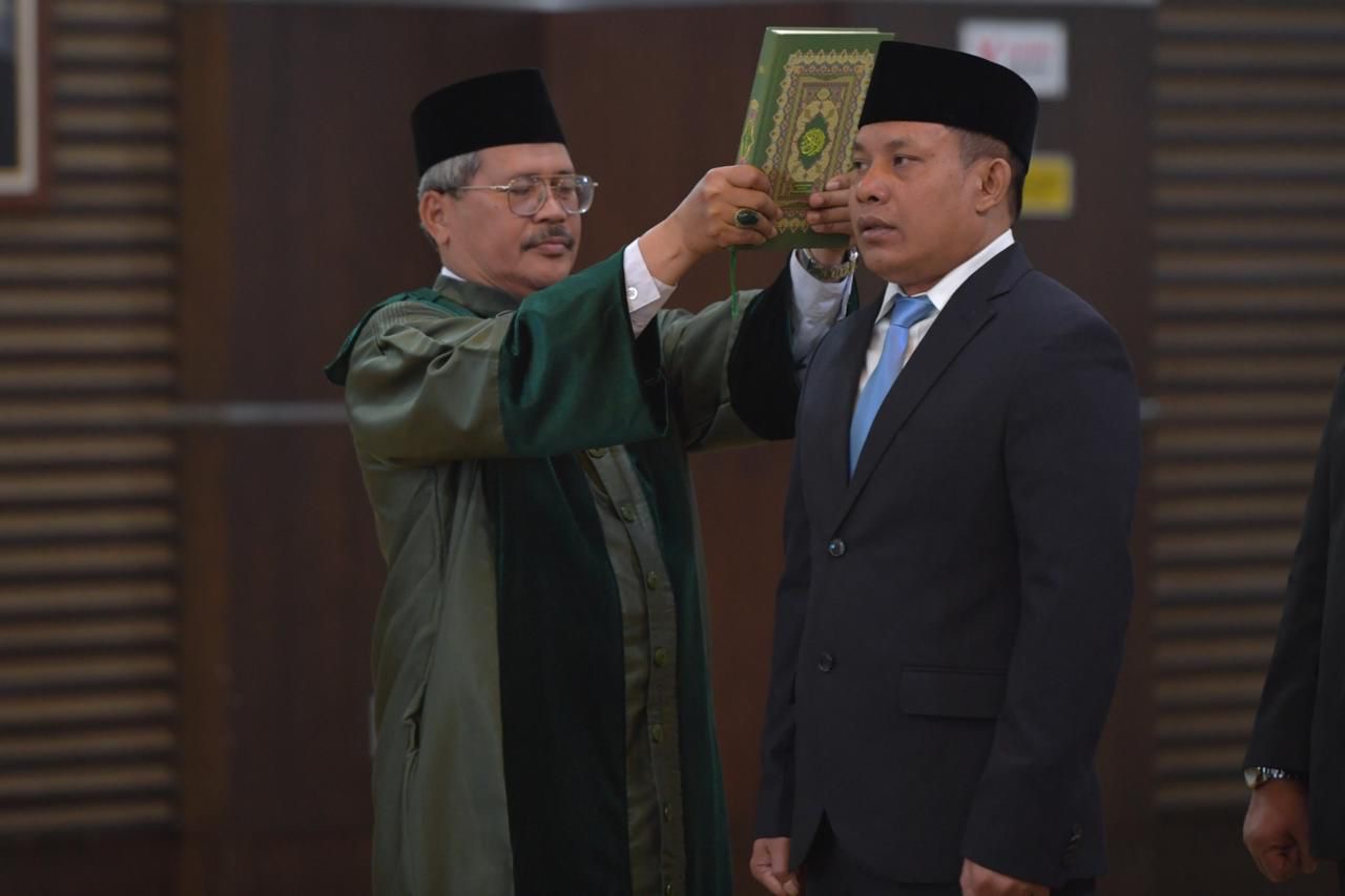 Darmono dilantik sebagai Kepala Biro Hubungan Masyarakat, Tata Usaha, dan Teknologi Informasi pada Sekretariat Kementerian Koperasi.