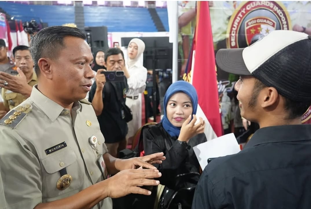 Terbukti Pinjam Uang Rp 17 Juta ke PPSU, Lurah Malaka Sari Hanya Dibina