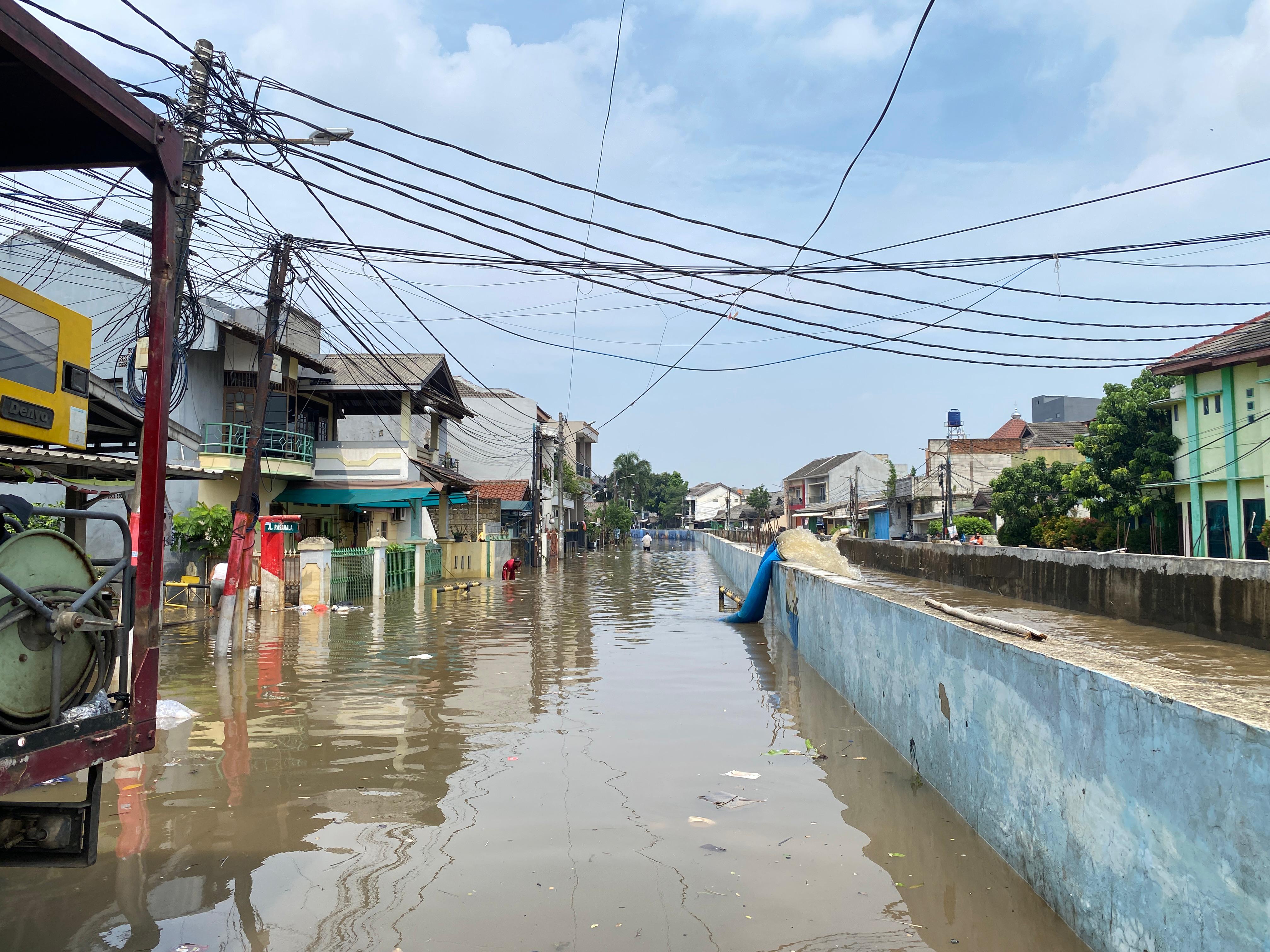 Wali Kota Tangsel Siap Bangun Tandon untuk Tangani Banjir di Pondok Maharta