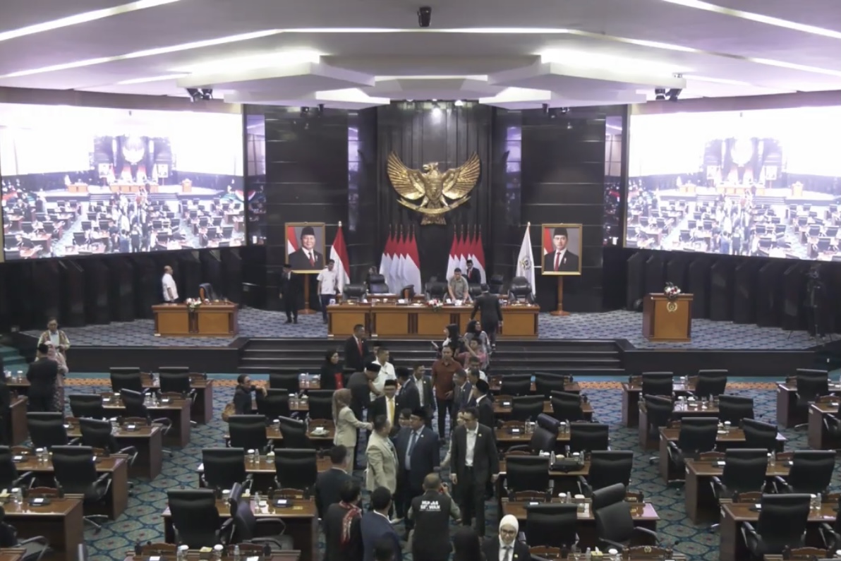 Para anggota DPRD DKI mengikuti rapat paripurna penyampaian pidato Gubernur DKI Jakarta mengenai Ranperda tentang Perubahan APBD DKI Tahun Anggaran 2025 kemarin (16/5).