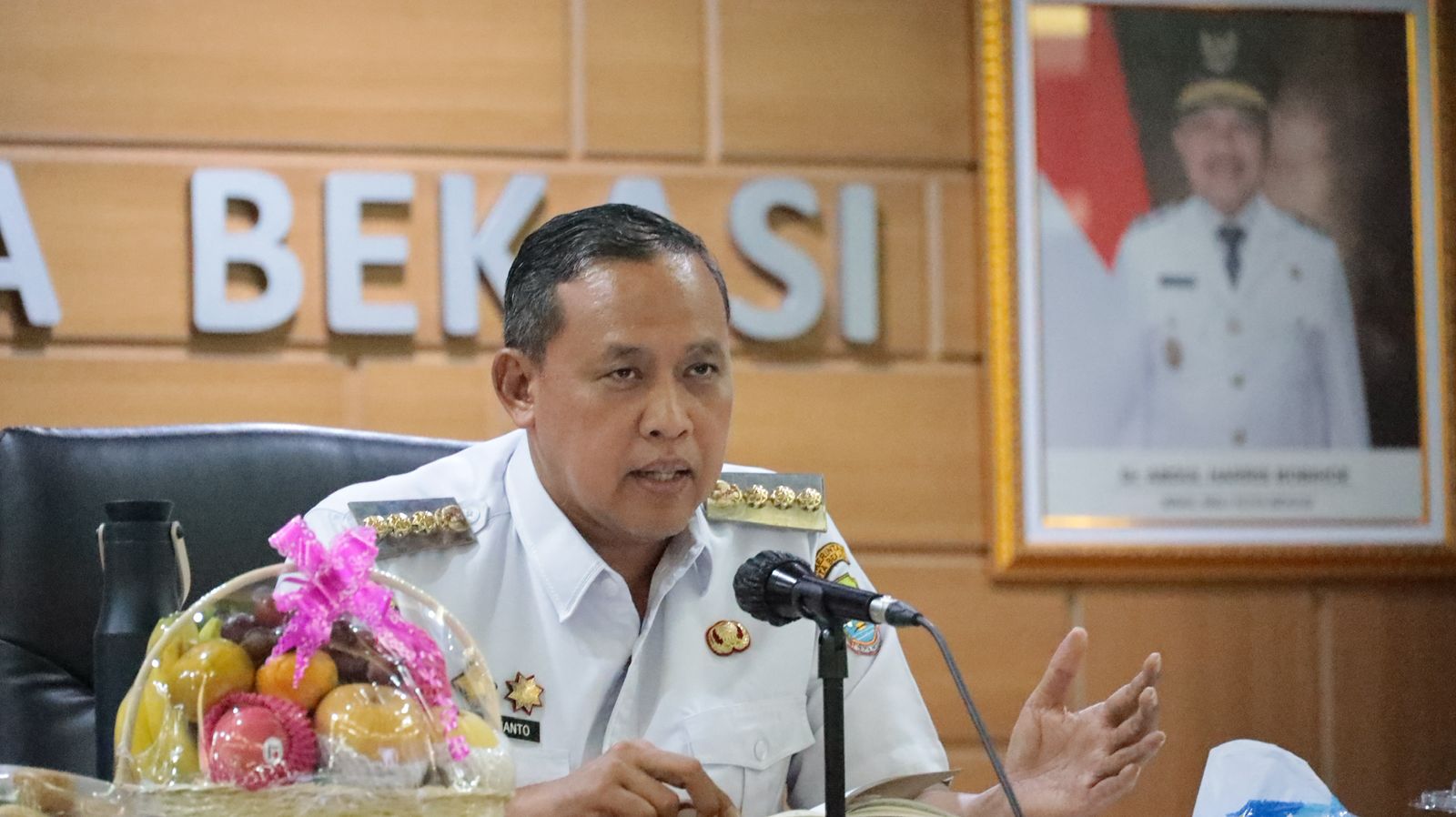 Wali Kota Bekasi Tri Adhianto.