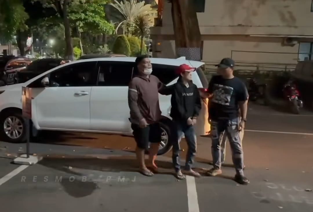 Polda Metro Jaya Tangkap Pelaku Pencurian Mobil Taksi Online