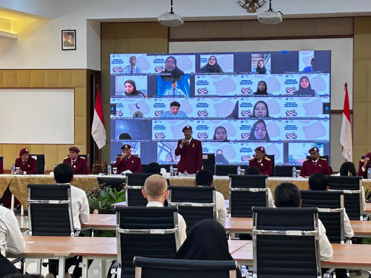 Sekolah Rakyat Bantu Atasi Kemiskinan Melalui Pendidikan, Pengamat dari Unesa: Konsep Boarding School Beri Peluang Berkembang yang Lebih Besar  