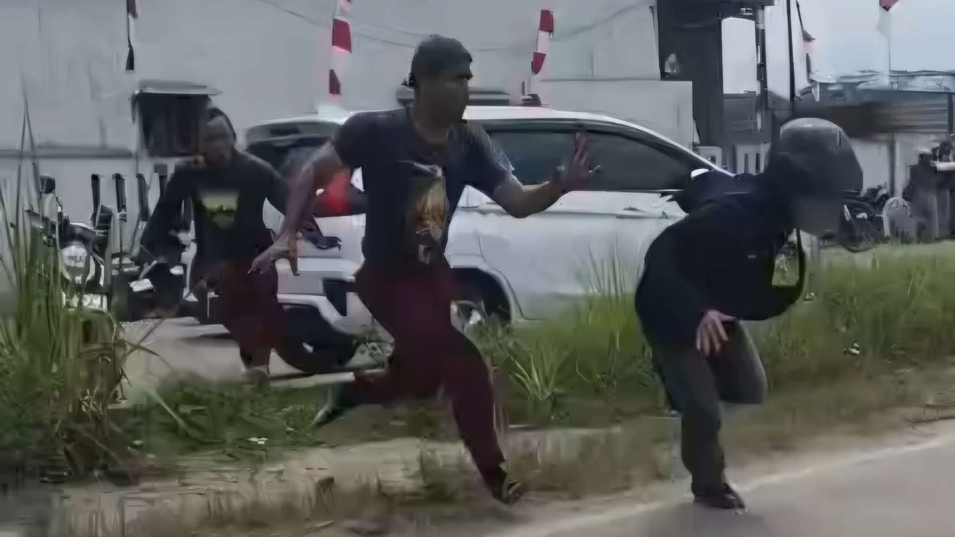 Wartawan-Humas KLH Diduga Dipukuli Oknum Brimob! Aliansi Jurnalis Independen Jakarta Biro Banten Kecam Pengeroyokan Terhadap Jurnalis di Serang