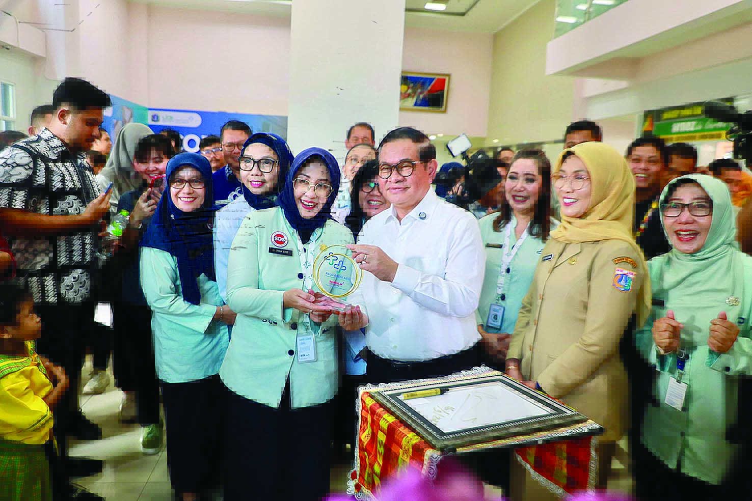 Gubernur DKI Jakarta Pramono Anung meninjau RSUD Budhi Asih, Jakarta Timur, Selasa (16/7).