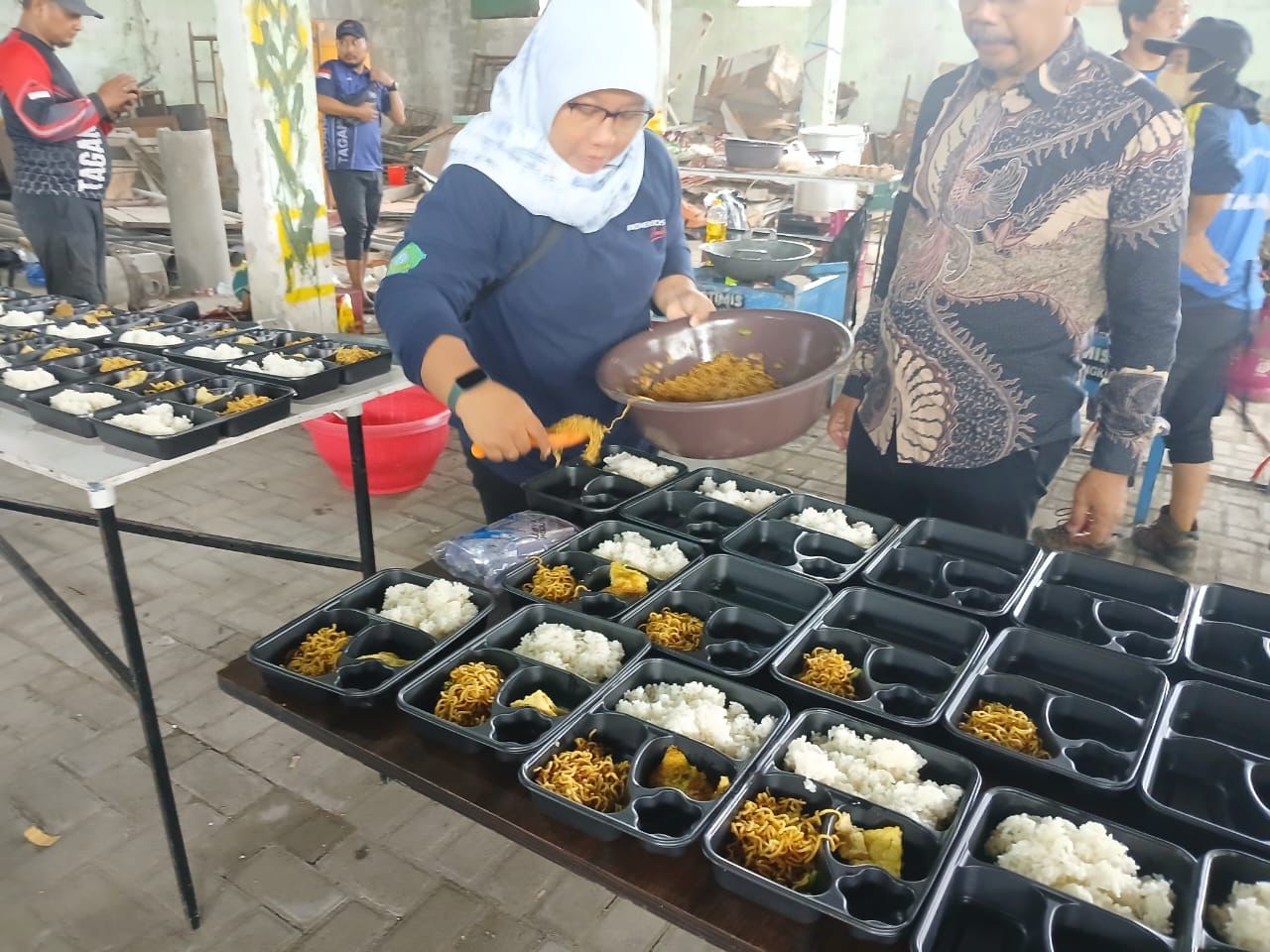 Bantu Santri Pesantren Al Khoziny, Kemensos Kerahkan Tagana hingga Dapur Umum