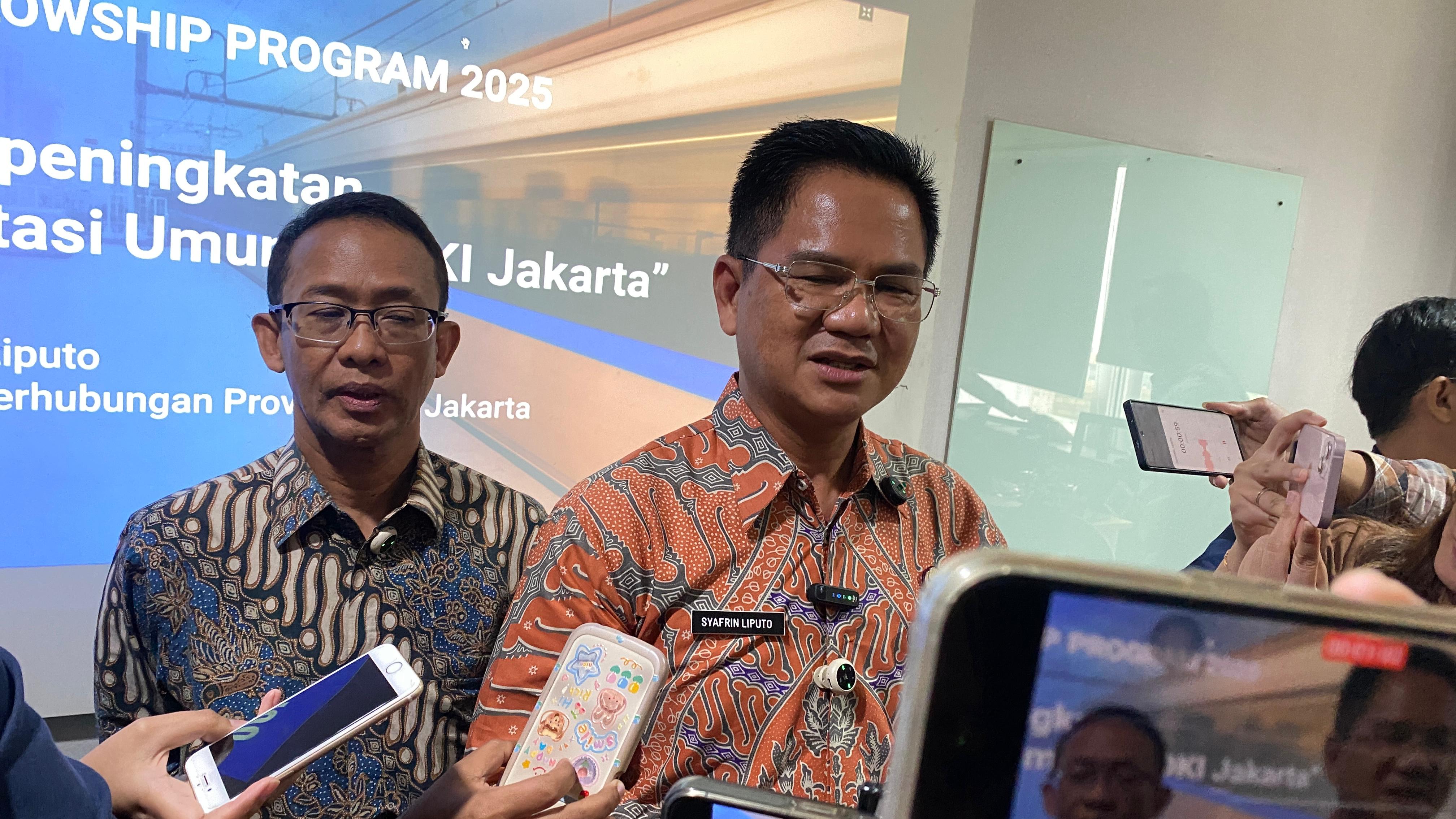Kepala Dinas Perhubungan DKI Syafrin Liputo didampingi Direktur Utama PT MRT Jakarta Tuhiyat memaparkan soal progres pembangunan MRT Jakarta Fase 2A.