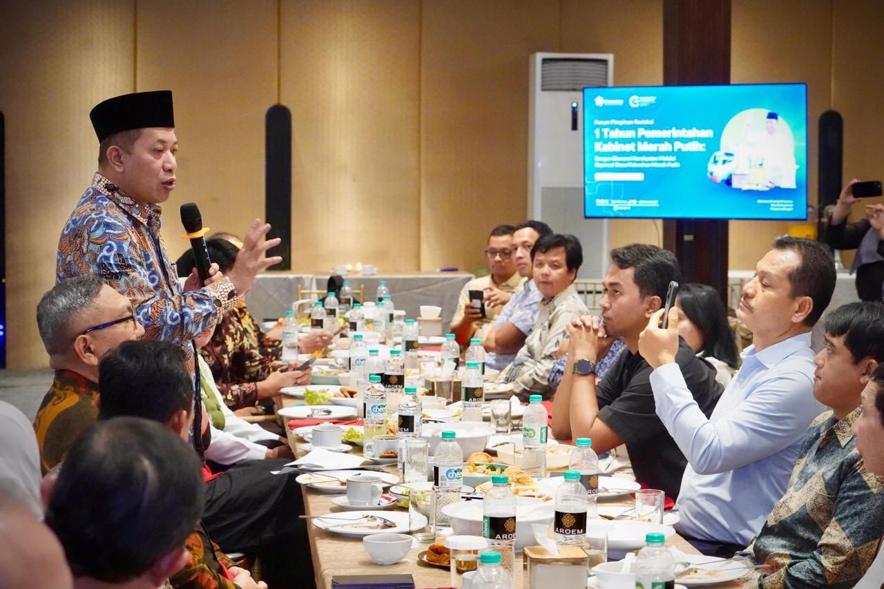 Menkop Pastikan Program di Luar Kopdes Merah Putih Tetap Berjalan