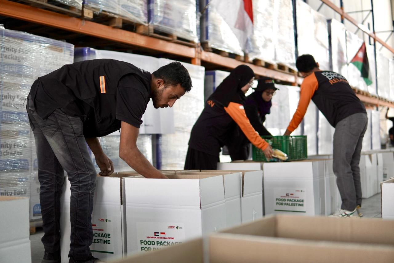 Gudang logistik Dompet Dhuafa yang terletak di Yordania.
