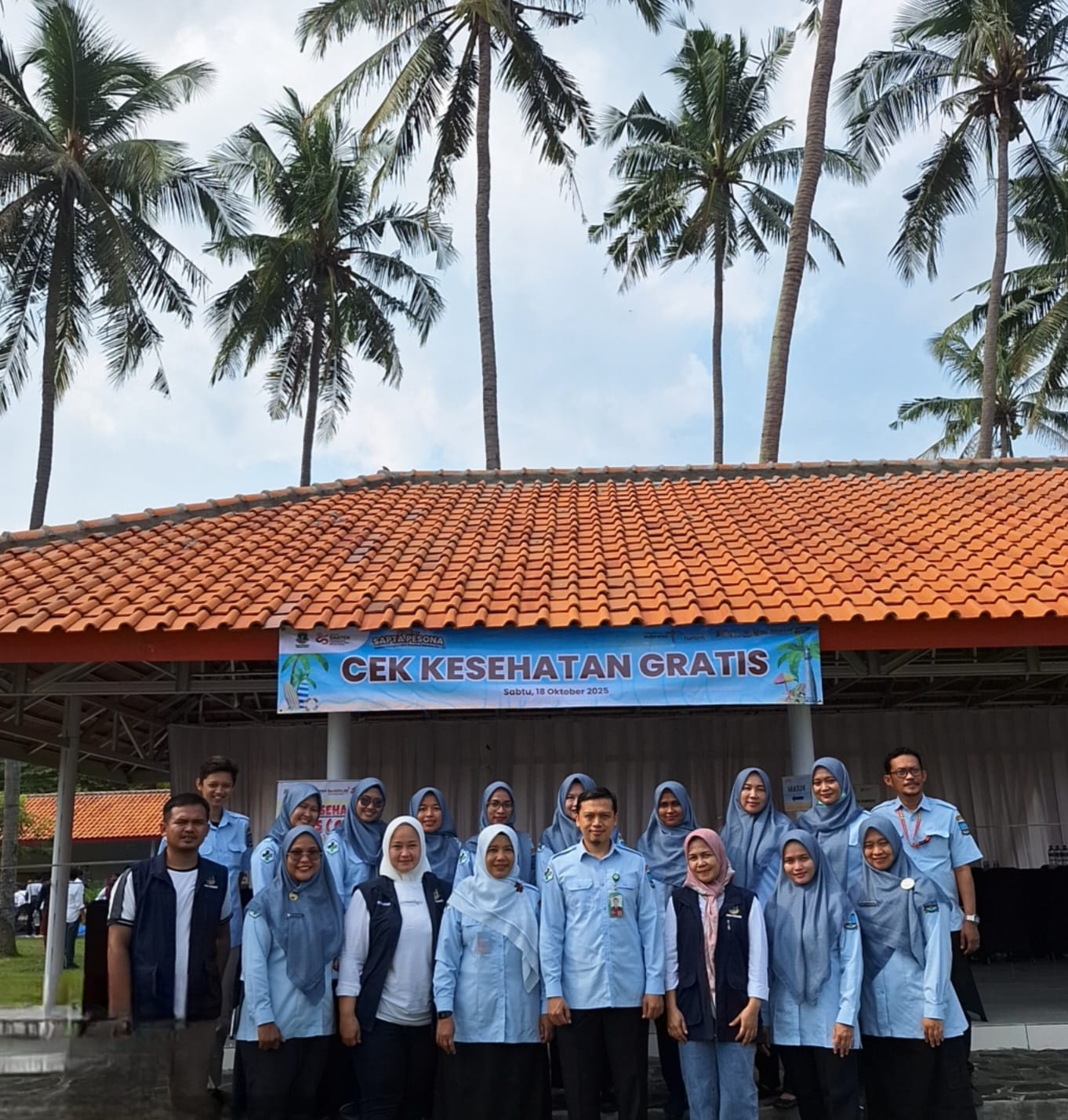 Dinkes Banten melakukan pelayanan cek kesehatan gratis.