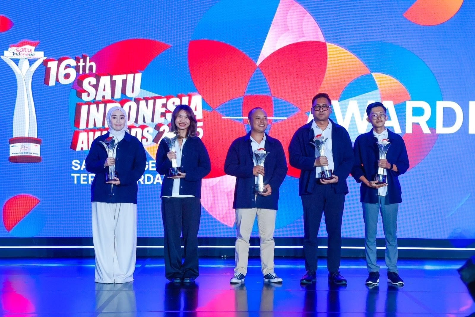 Lima anak muda Indonesia yang menerima penghargaan 16th SATU Indonesia Awards 2025 dari Astra.