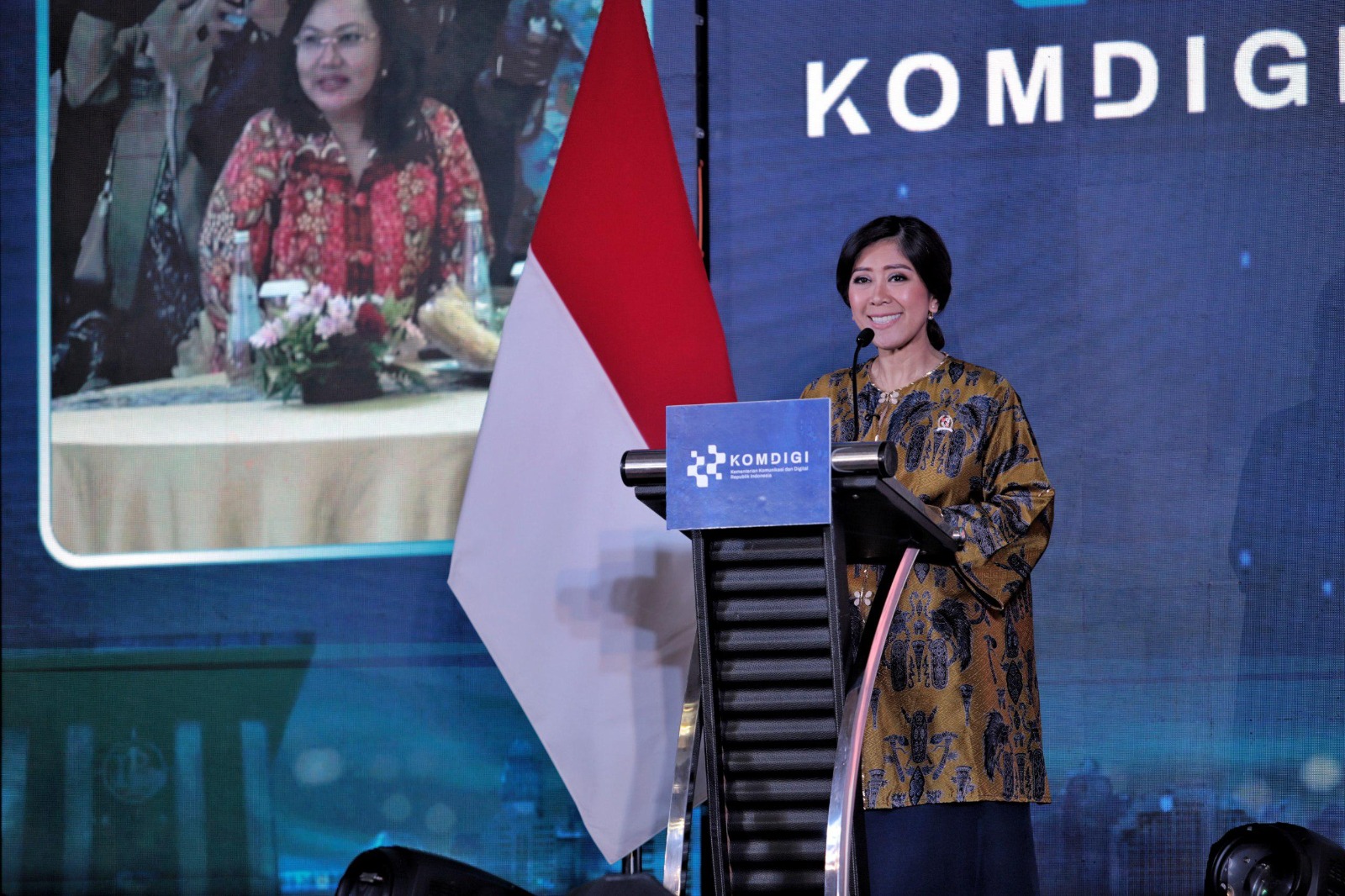 Menteri Komdigi, Meutya Hafid, dalam malam puncak AMH 2025 di Hotel Borobudur Jakarta, Rabu (12/11).