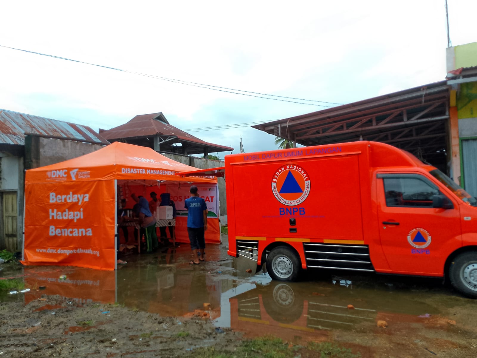 Dompet Dhuafa melalui tim Respon Kemanusiaan, Disaster Management Center (DMC), dan juga cabang di Sumatra Utara, Aceh, Sumatera Barat bergerak cepat untuk lakukan respon darurat.