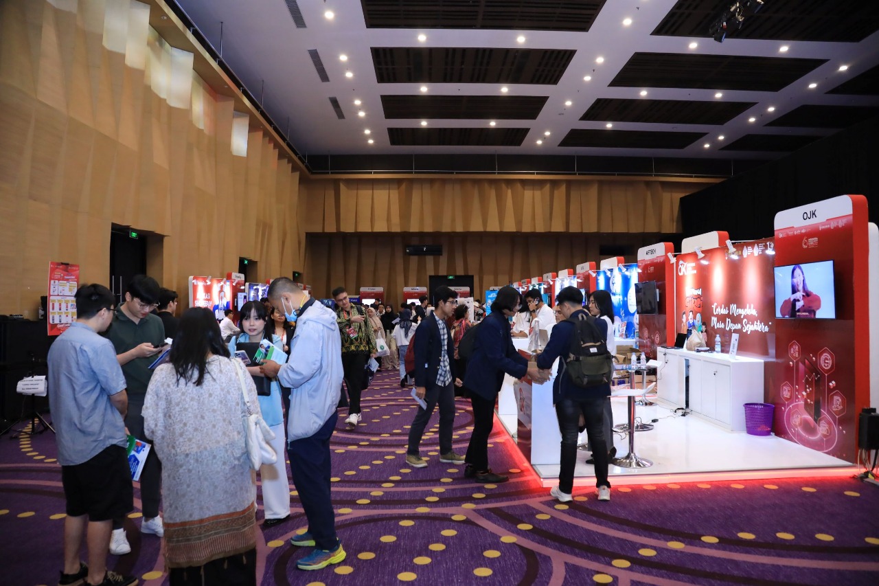Rangkaian kegiatan Bulan Fintech Nasional (BFN) di The Kasablanka Hall, Jakarta.