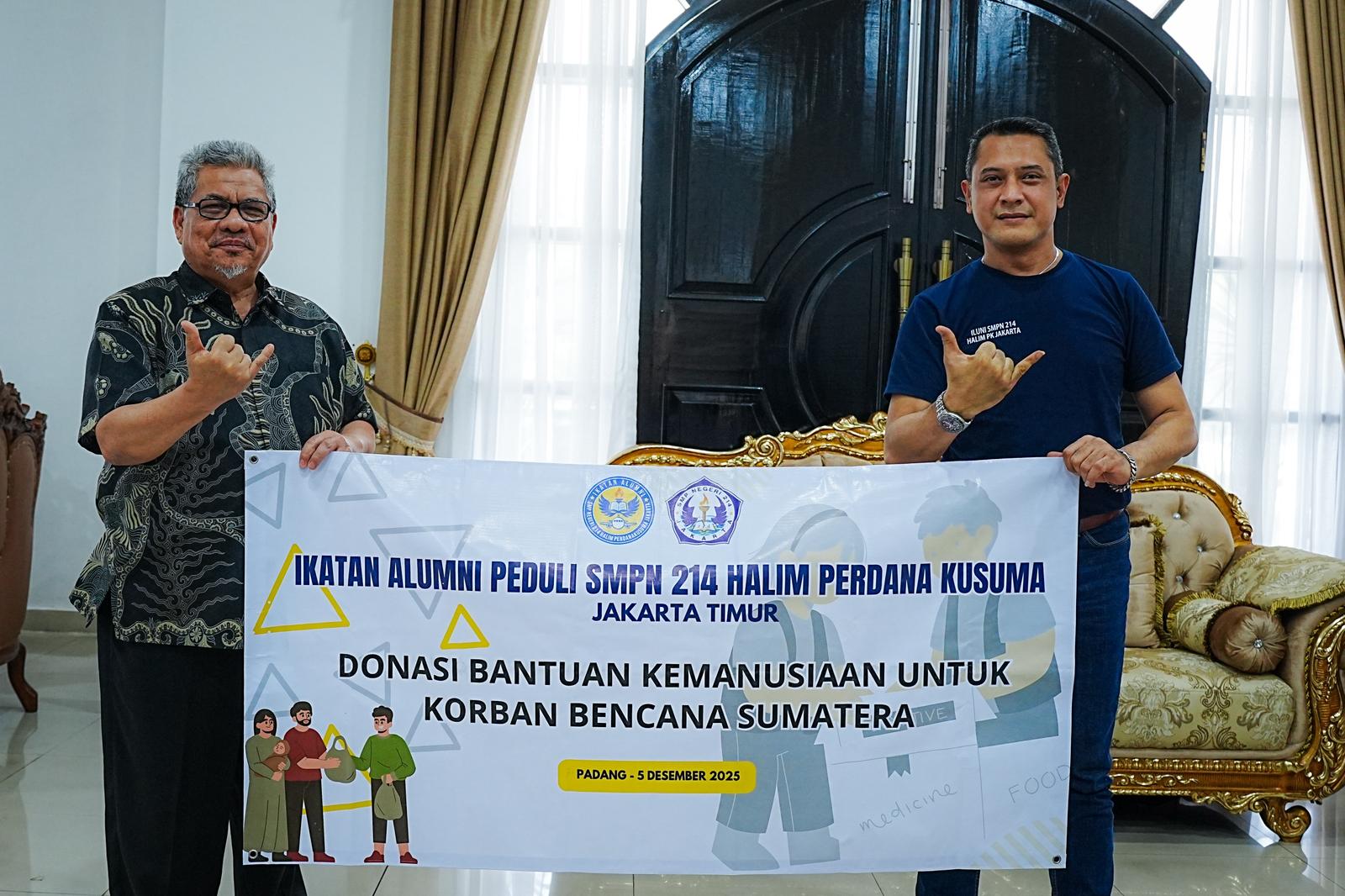 ILUNI SMPN 214 Halim Perdanakusuma Jakarta menyalurkan bantuan bencana Sumatera.