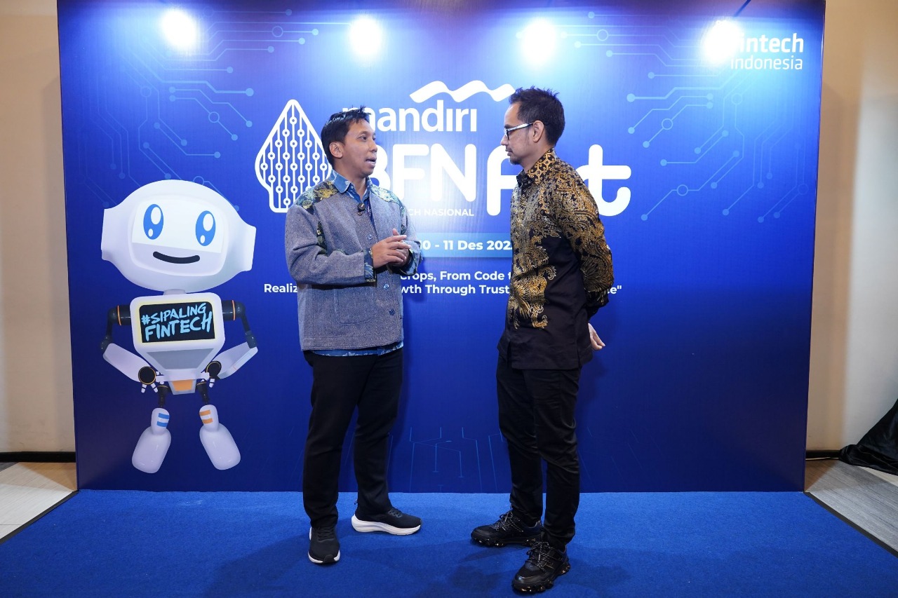 VP Corporate Communication Bank Mandiri Dicky Kristanto dan Sekretaris Jenderal AFTECH Firlie Ganinduto saat menjelaskan rangkaian program Mandiri BFN Fest 2025.