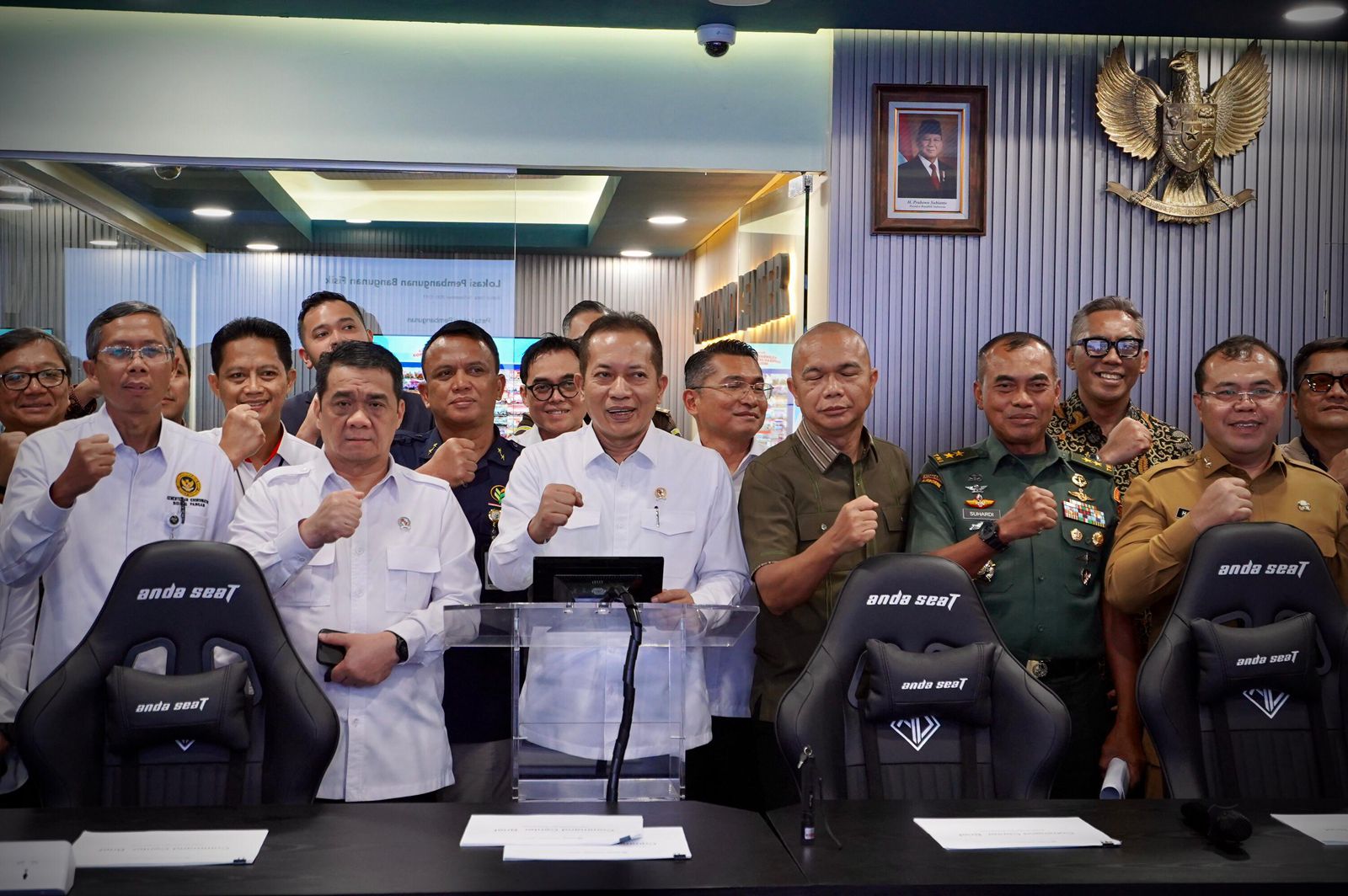 Command Center hadir sebagai pusat sistem informasi dan pengawasan operasional koperasi.