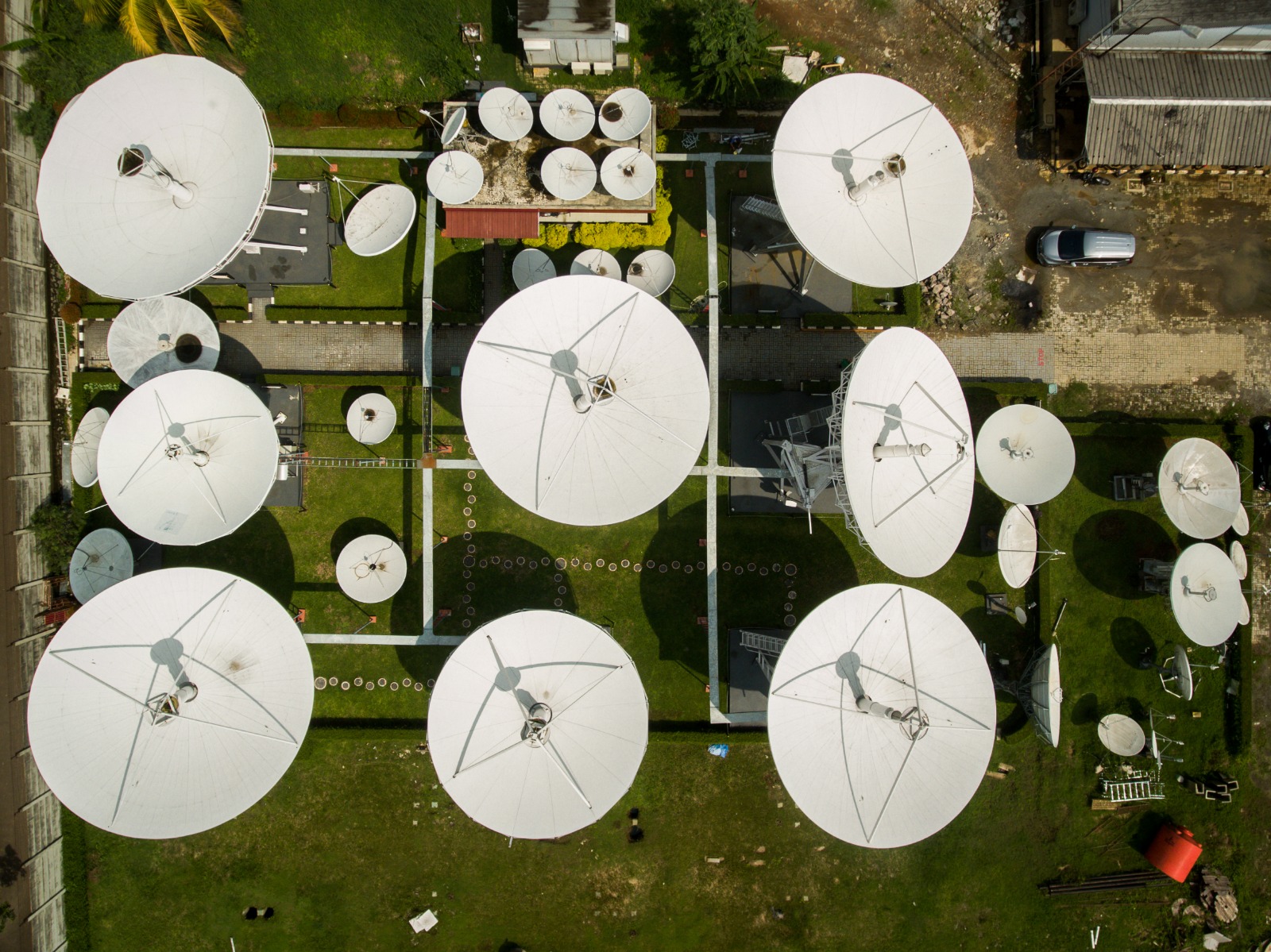 Antena Farm Telkomsat Bogor.