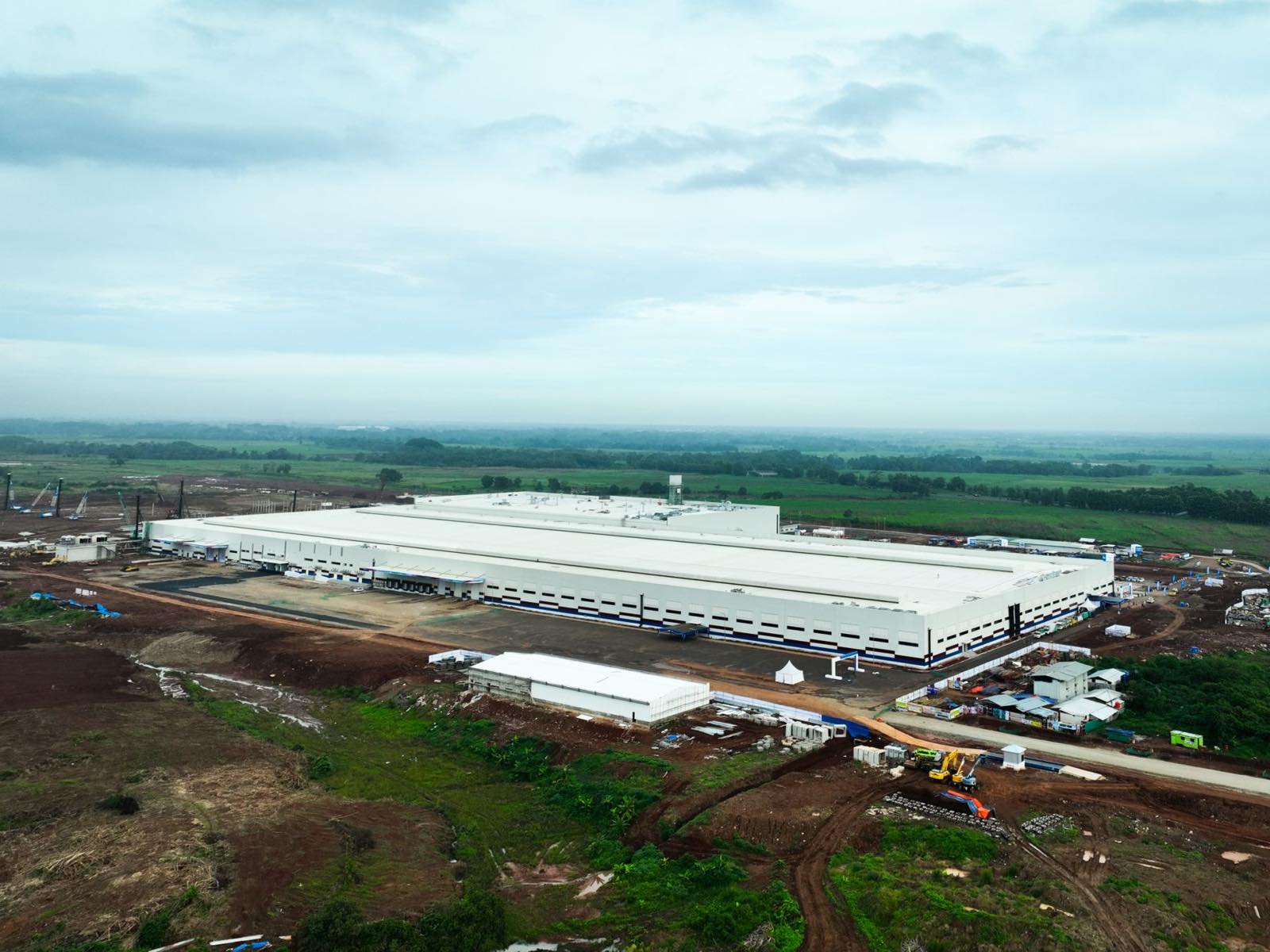 Pabrik VinFast berdiri di atas lahan seluas 171 hektare dengan rencana investasi lebih dari USD 1 miliar.