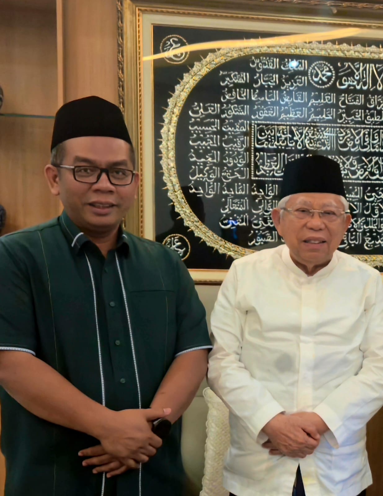 Inisiator GKB-NU Hery Haryanto Azumi (kiri) bersama Ma