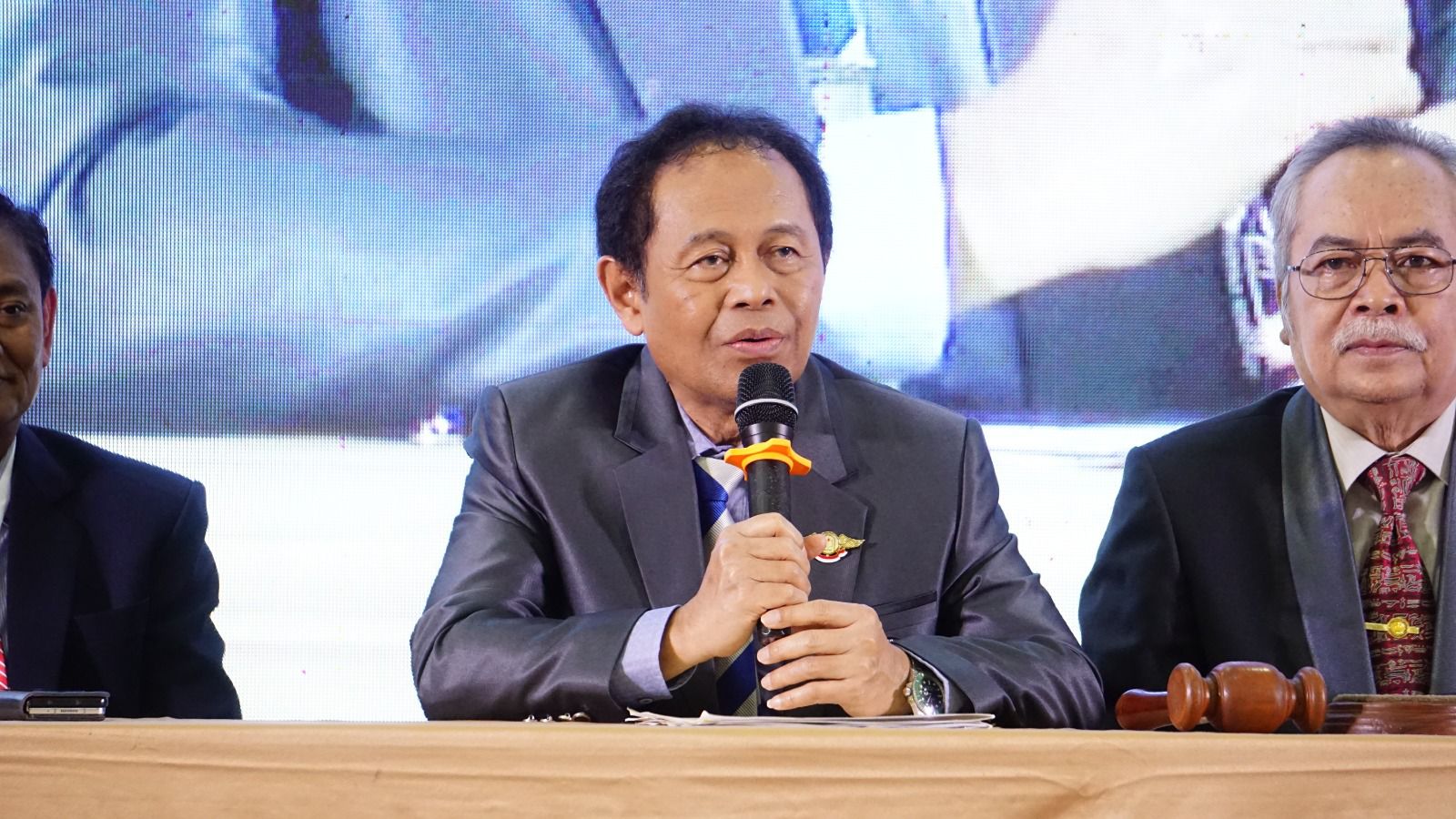 Prof HC. Dr. Ir. Eddy Soeryanto Soegoto, M.T.
