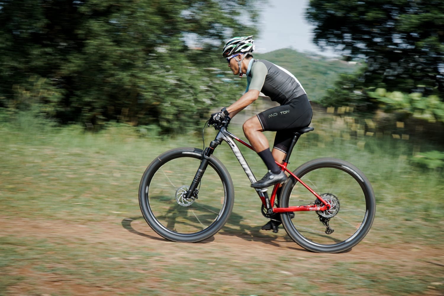 Sepeda Gunung (MTB) United Bike.