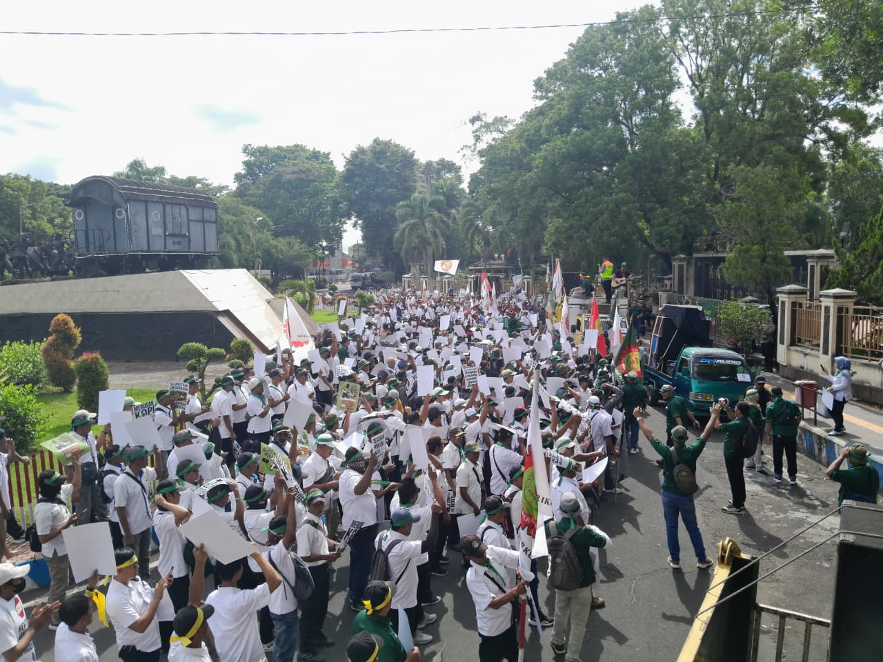 Serikat Pekerja Perkebunan Nusantara gelar aksi damai