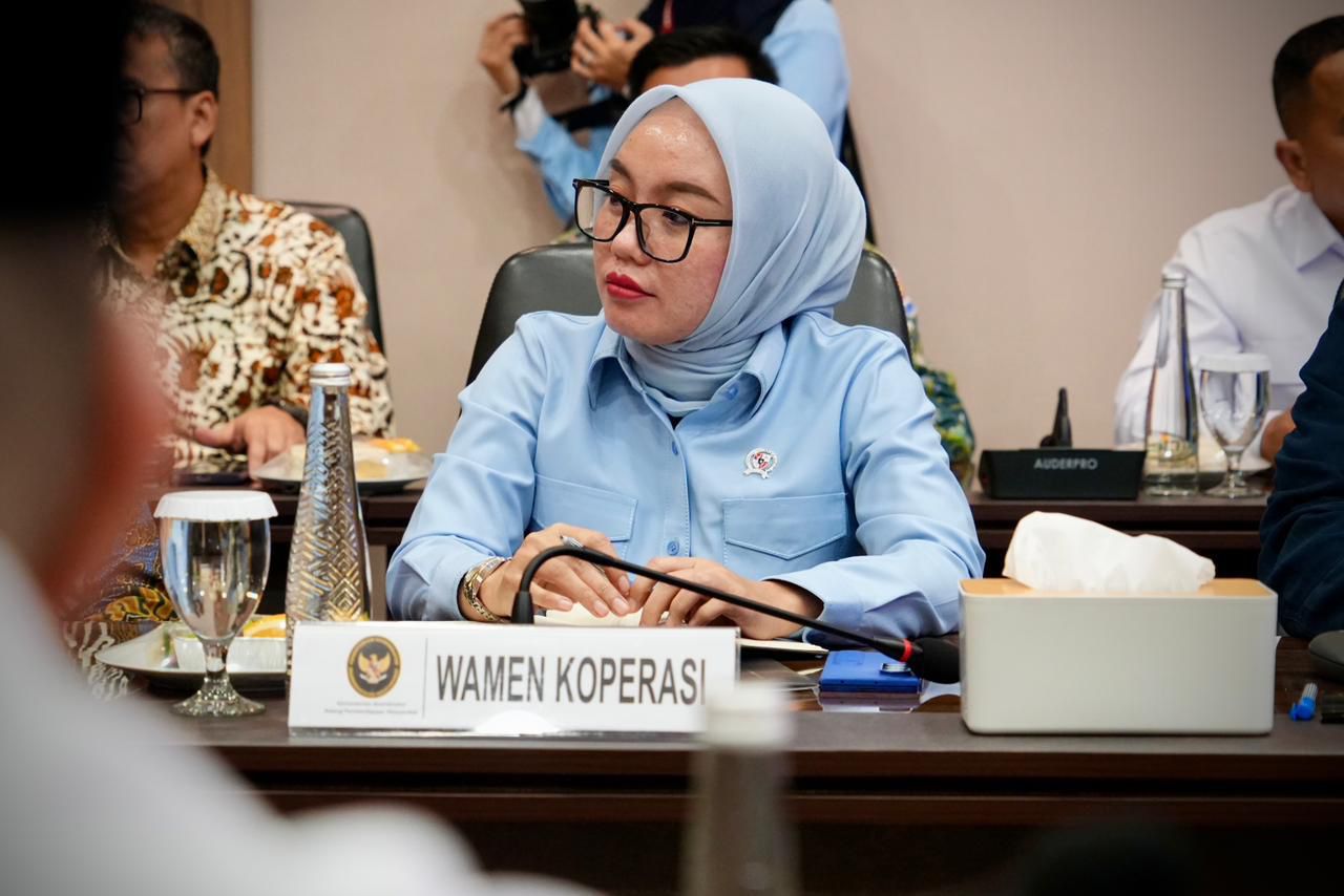 Wamenkop Farida Farichah.