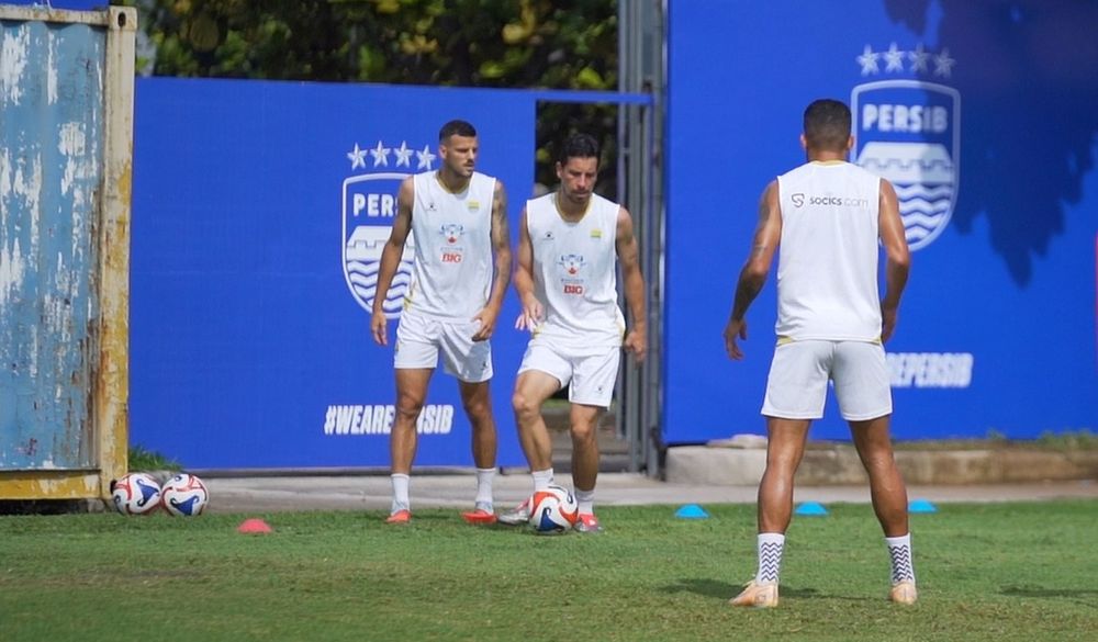 Skuad Persib saat jalani sesi latihan jelang hadapi Persija. (Dok. Persib)