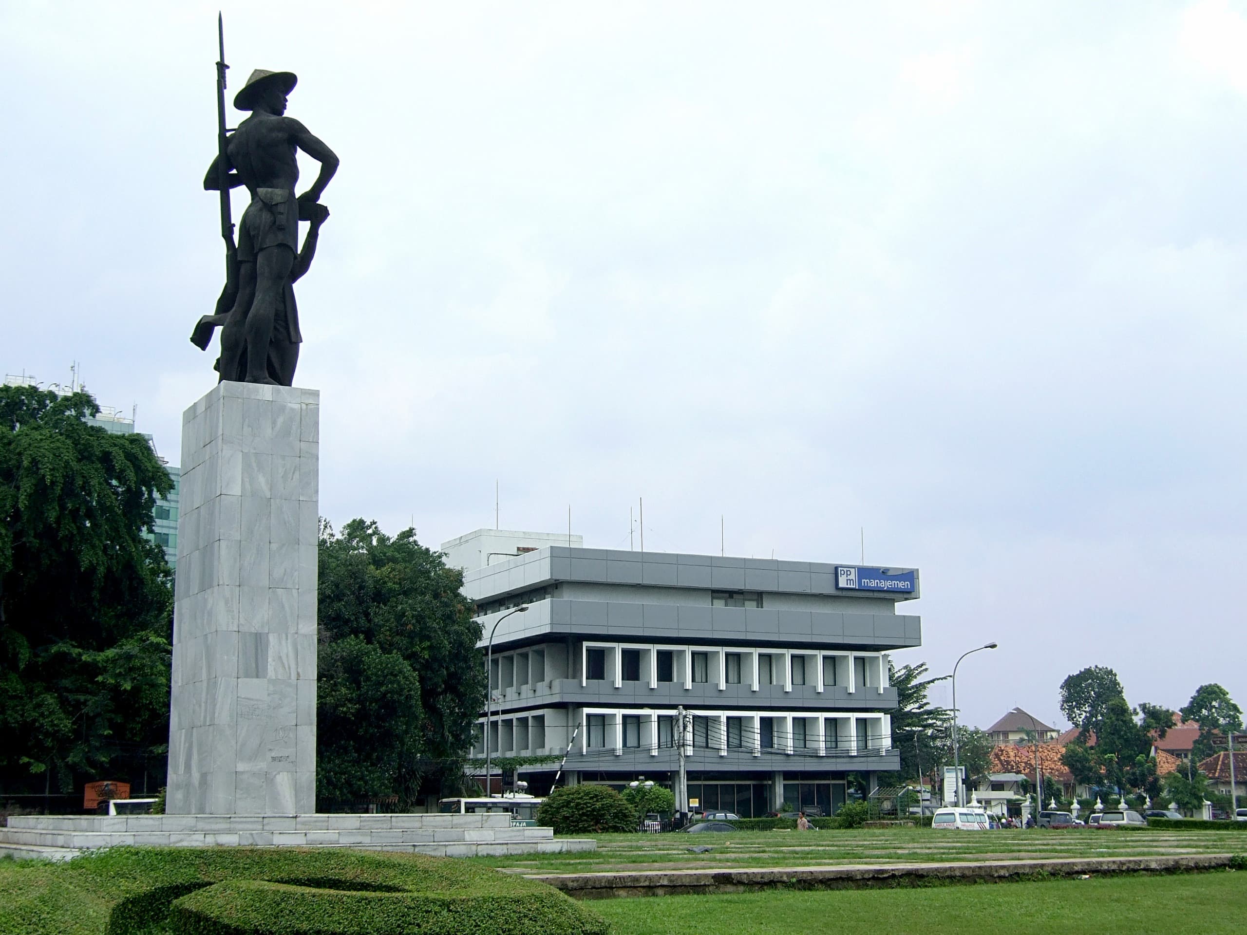 Kampus PPM Manajemen yang bersebelahan dengan Tugu Tani, Jakarta Pusat. Mereka terus berupaya menciptakan organisasi dengan manajemen yang berdaya saing global. (Dok. PPM Manajemen)