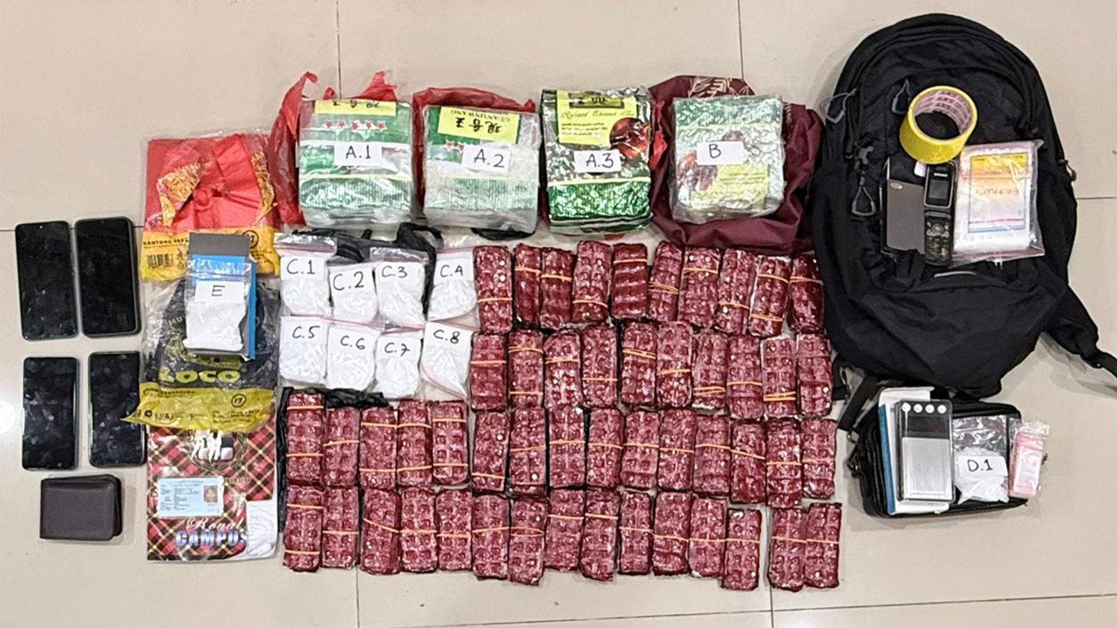 Narkotika jenis sabu-sabu diamankan di Mapolda Metro Jaya.