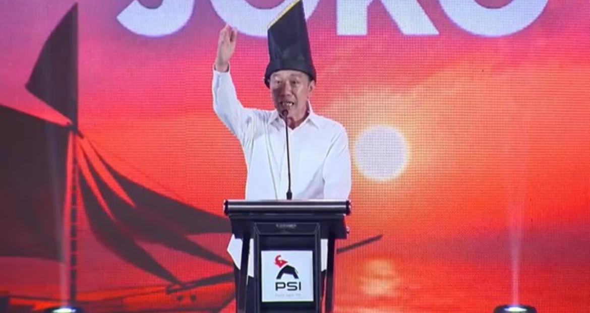 Presiden Indonesia ke-7 Joko Widodo (Jokowi) menghadiri Rapat Kerja Nasional (Rakernas) PSI di Makassar (31/1). (Dok. PSI)