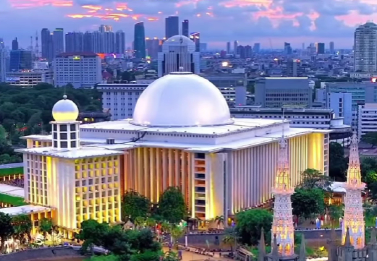 Masjid Istiqlal merupakan masjid terbesar di Asia Tenggara dan menjadi ikon religi sekaligus kebanggaan ibu kota. (Instagram Masjid Istiqlal)