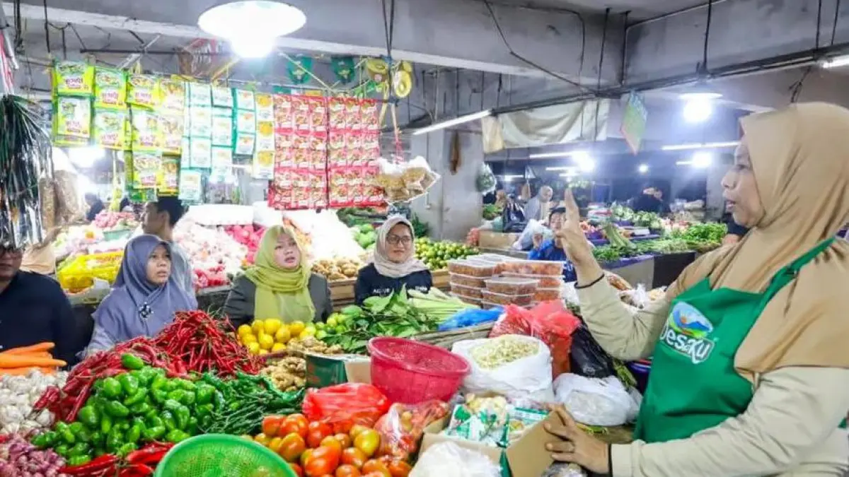 Anggota DPRD Kota Bandung meninjau pasar selama Ramadhan 1447 H, (Dok. DPRD Kota Bandung)